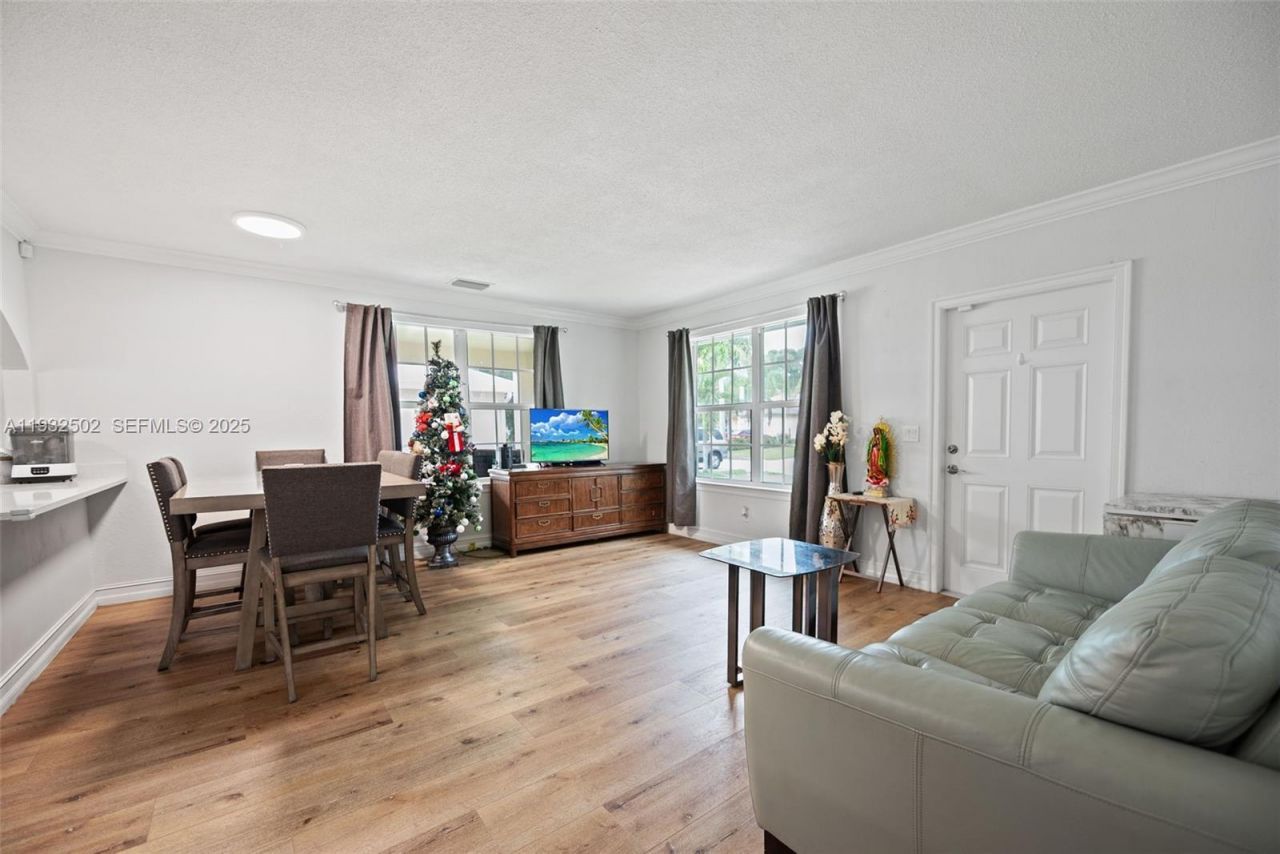 6894 3rd St , Jupiter, FL 33458 Photo