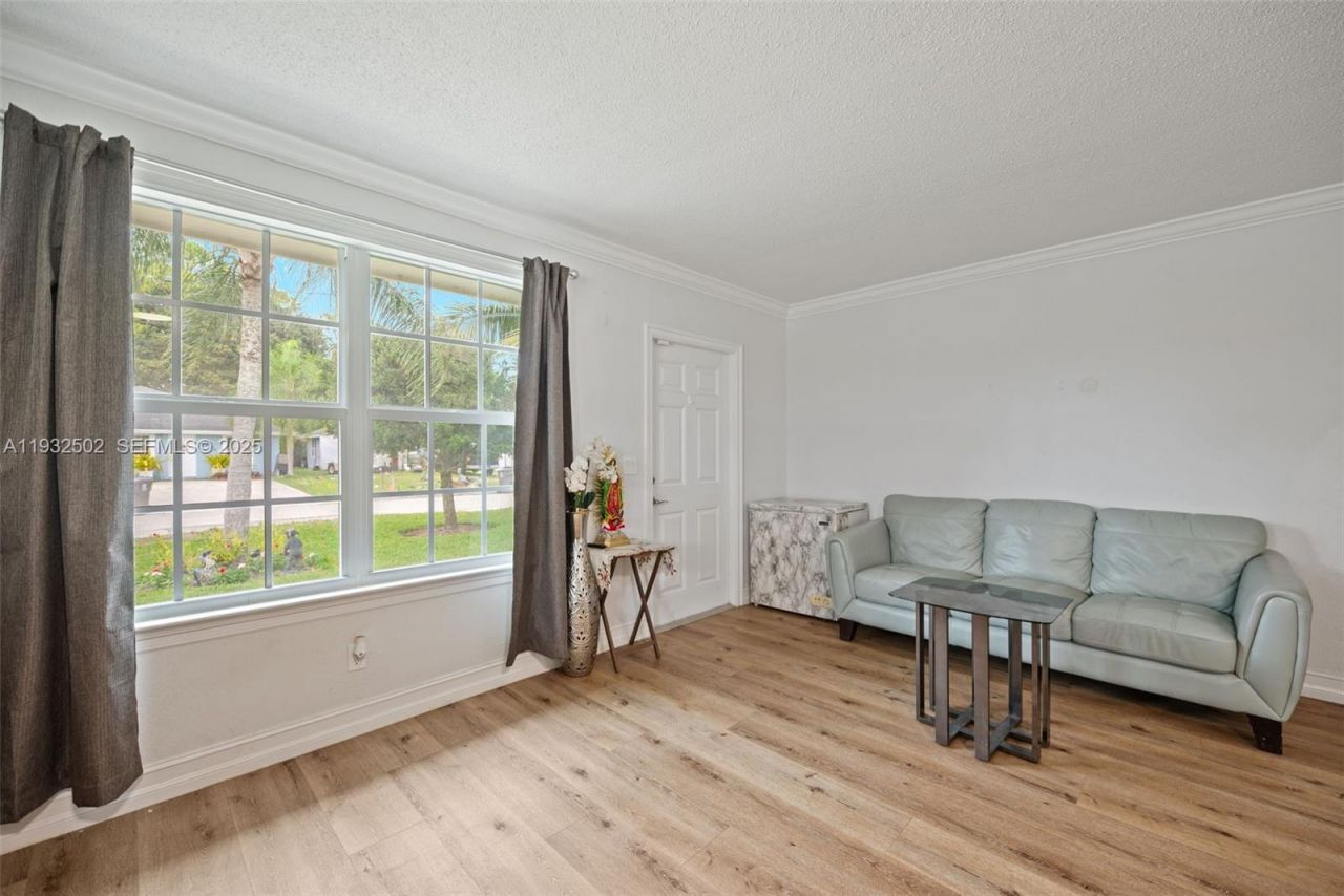 6894 3rd St , Jupiter, FL 33458 Photo