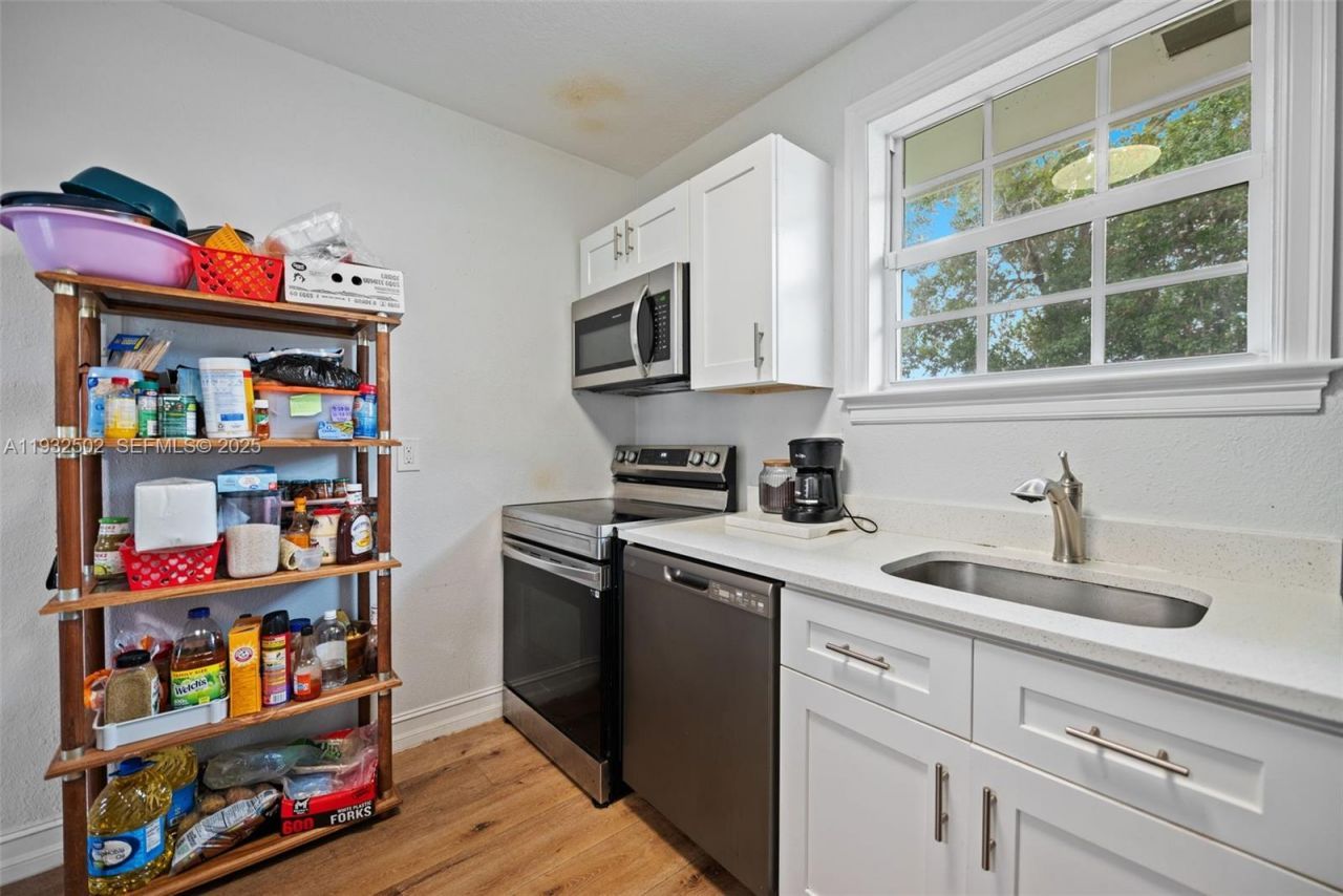 6894 3rd St , Jupiter, FL 33458 Photo