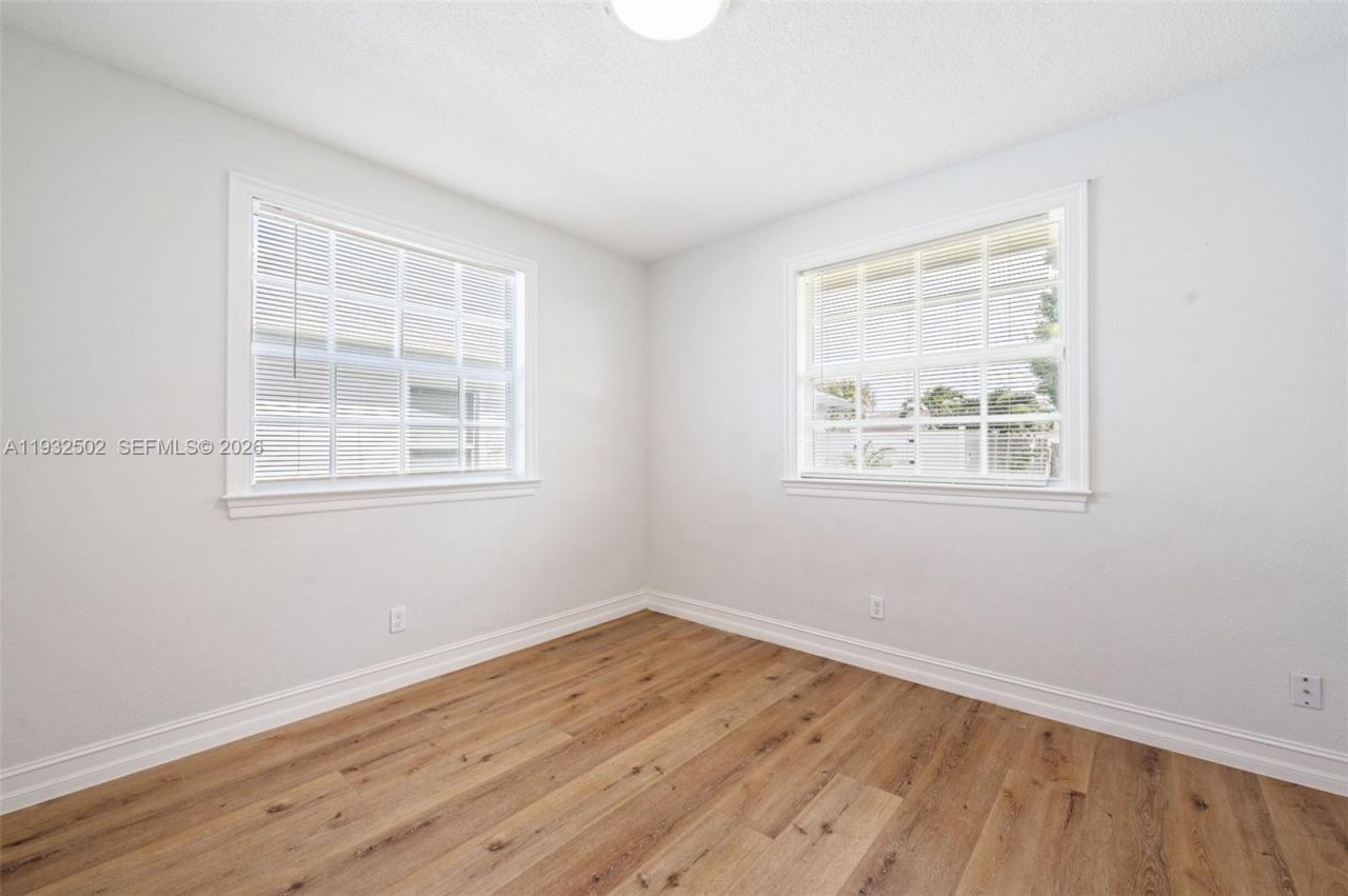 6894 3rd St, Jupiter, FL 33458 Photo