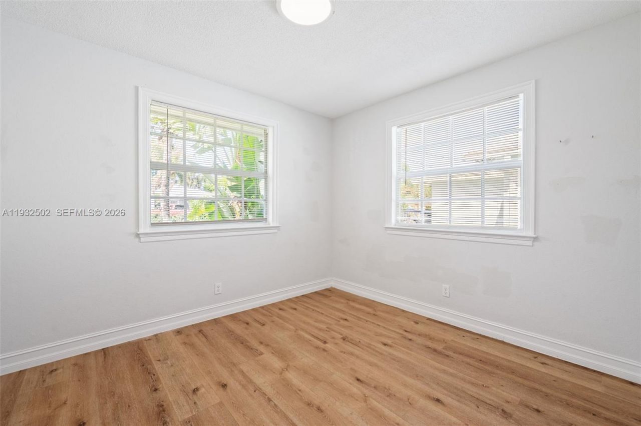 6894 3rd St, Jupiter, FL 33458 Photo