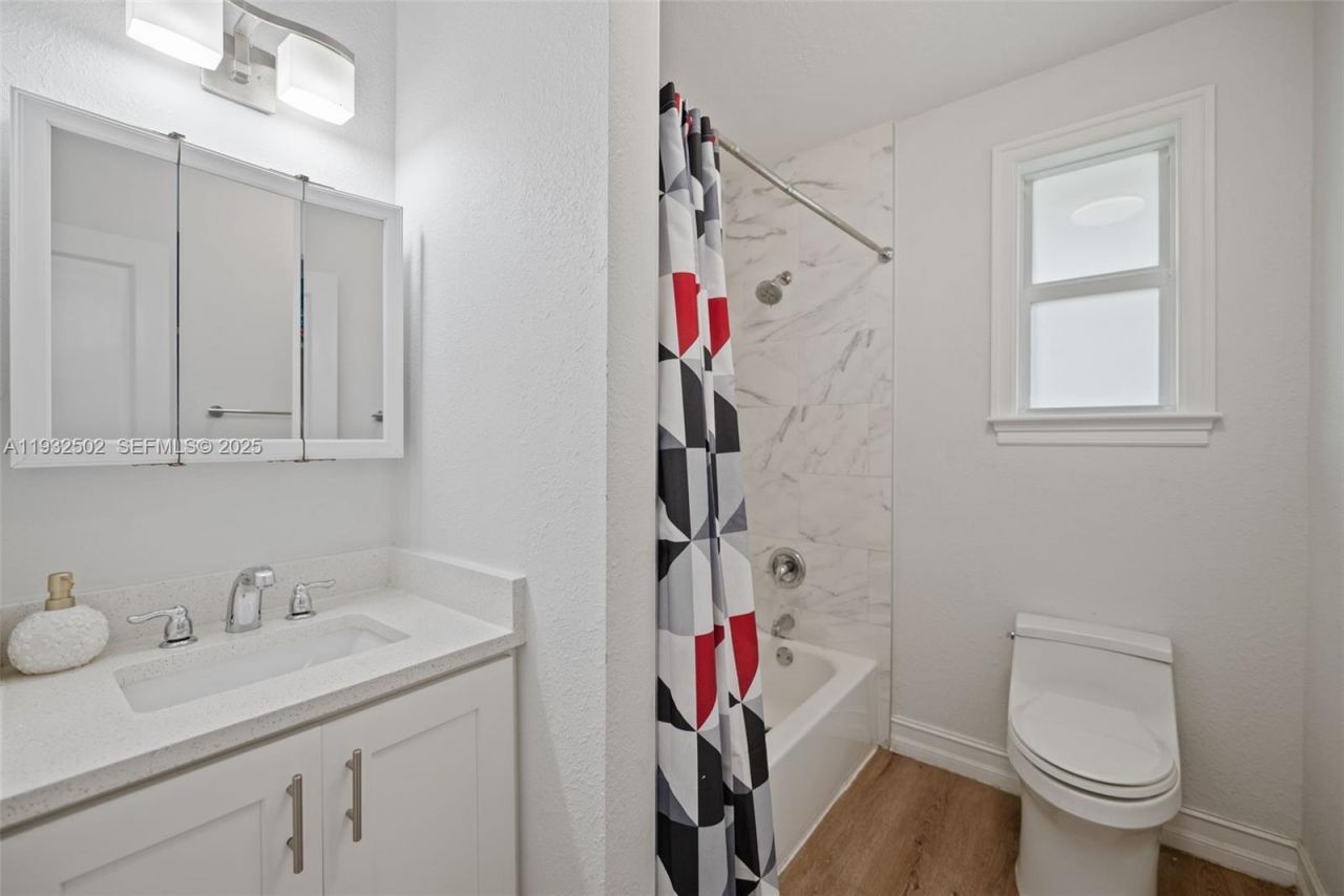 6894 3rd St , Jupiter, FL 33458 Photo