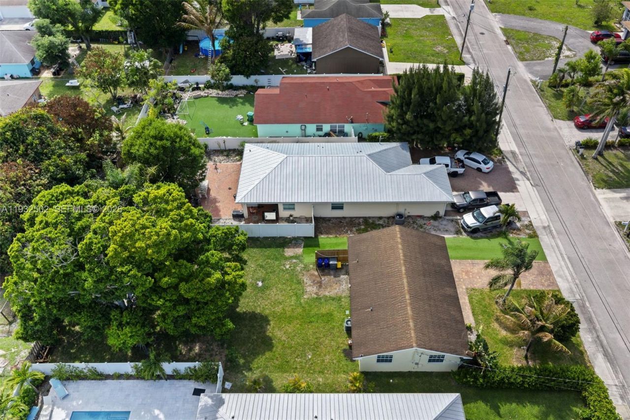 6894 3rd St, Jupiter, FL 33458 Photo