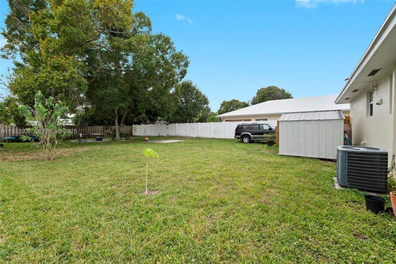 6894 3rd St , Jupiter, FL 33458 Photo