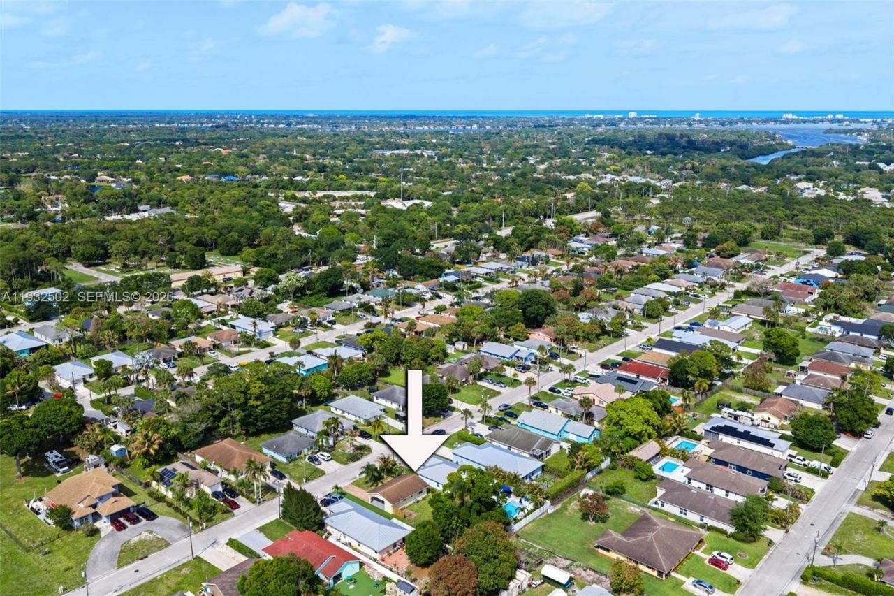 6894 3rd St, Jupiter, FL 33458 Photo