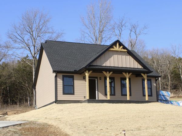 138 Alice Preston Loop, Gordonsville, TN 38563