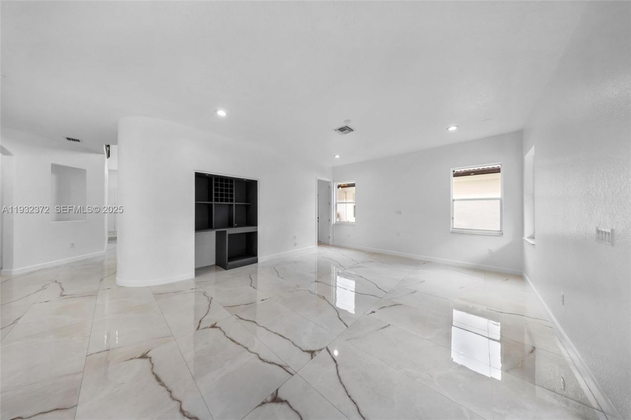 19371 SW 30th St, Miramar, FL 33029 Photo