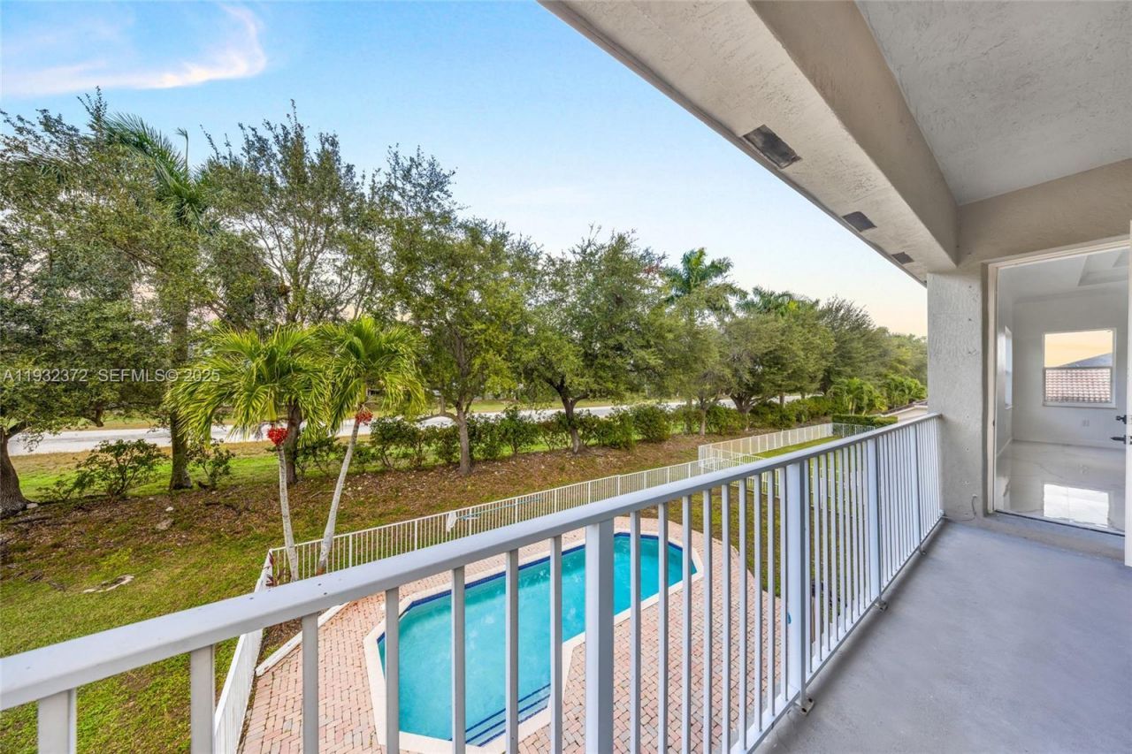 19371 SW 30th St, Miramar, FL 33029 Photo