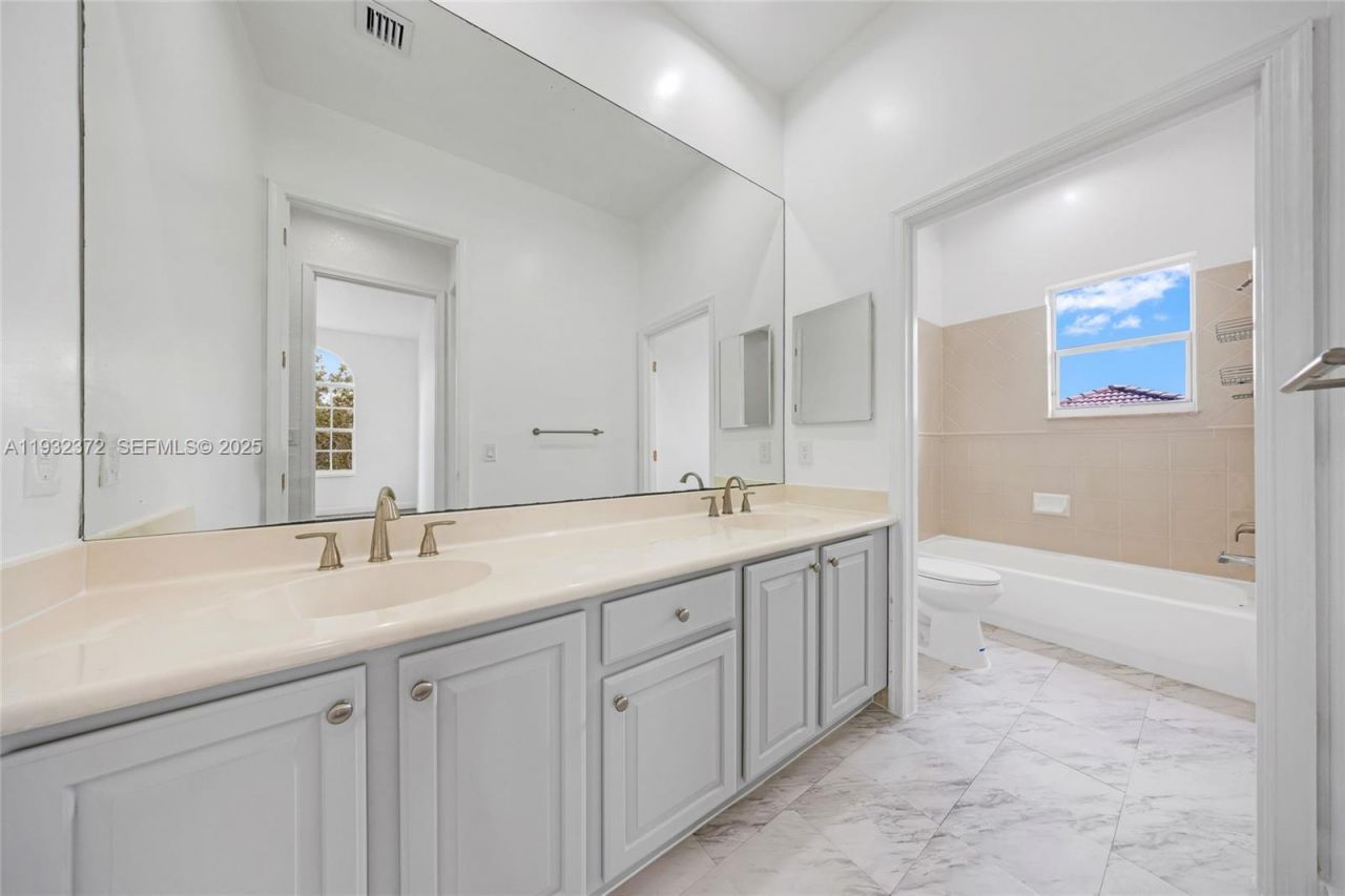 19371 SW 30th St, Miramar, FL 33029 Photo