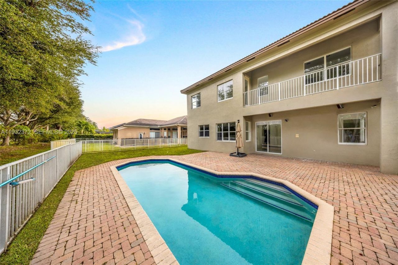 19371 SW 30th St, Miramar, FL 33029 Photo