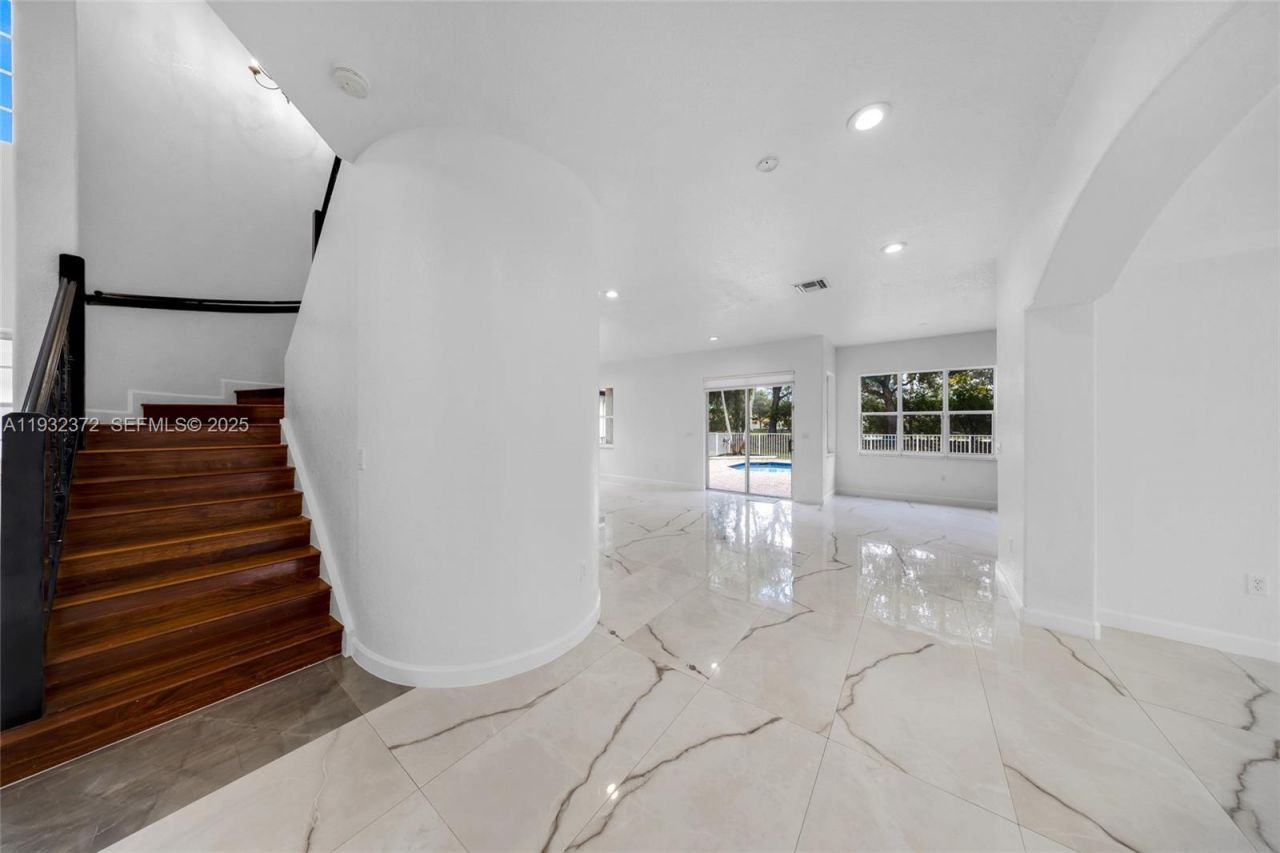 19371 SW 30th St, Miramar, FL 33029 Photo