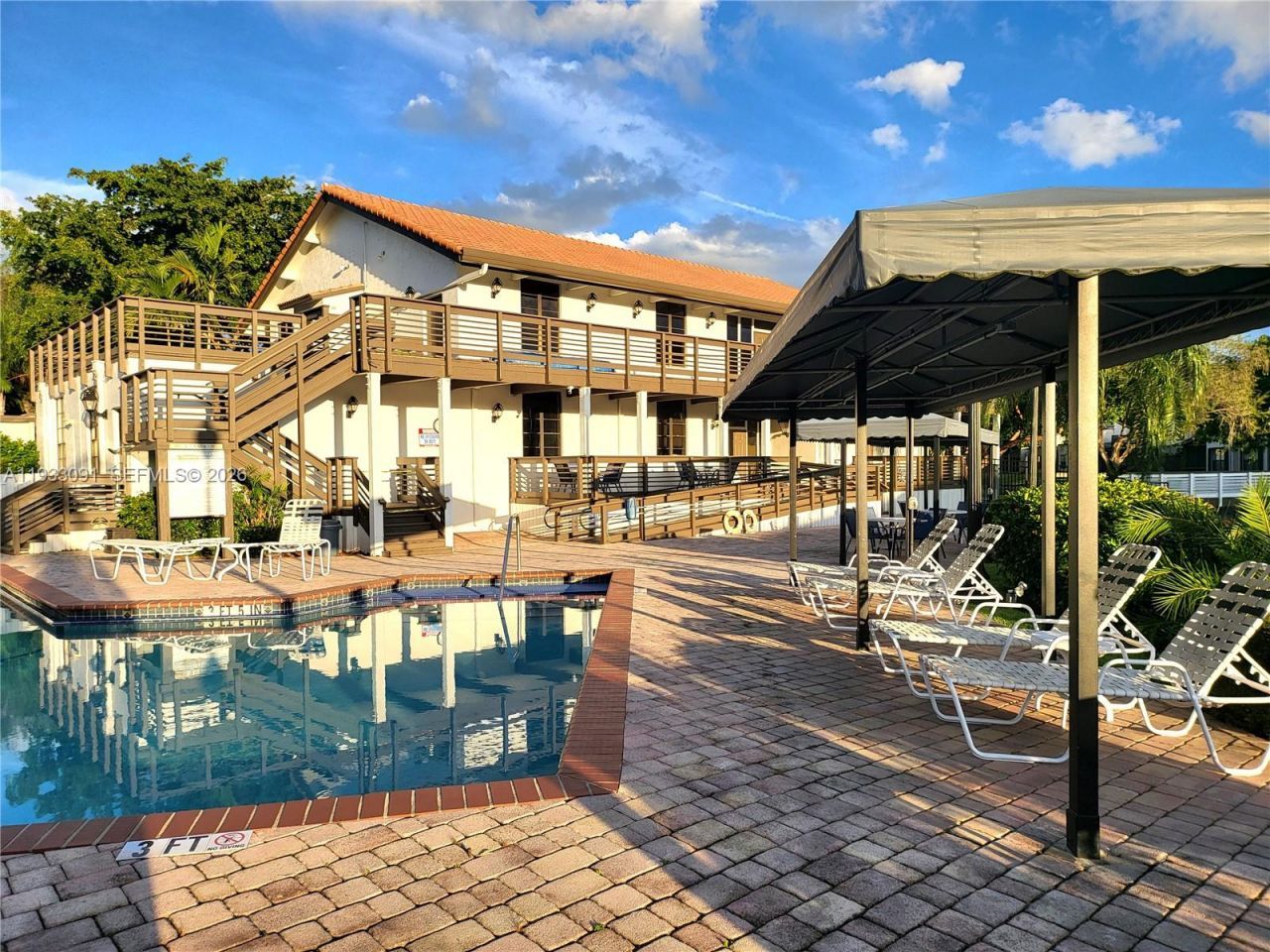 9723 N New River Canal Road, Unit 416, Plantation, FL 33324 Photo