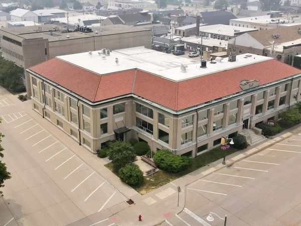 509 9TH Street, Unit 307, Dewitt, IA 52742