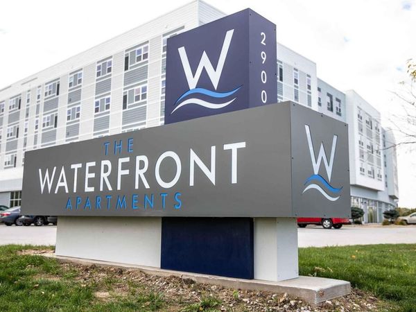 2900 River Dr Drive, Moline, IL 61265