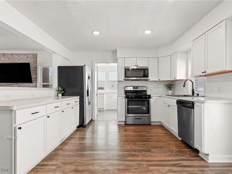 34549 Detroit Road, Avon, OH 44011 Photo 11