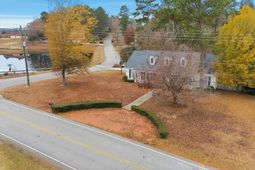 300 Lost Creek Drive  photo 4