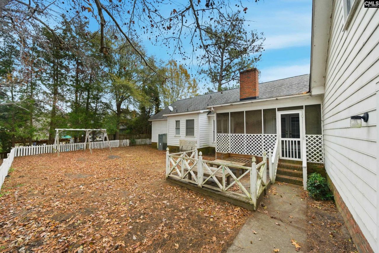 300 Lost Creek Drive  Photo 28