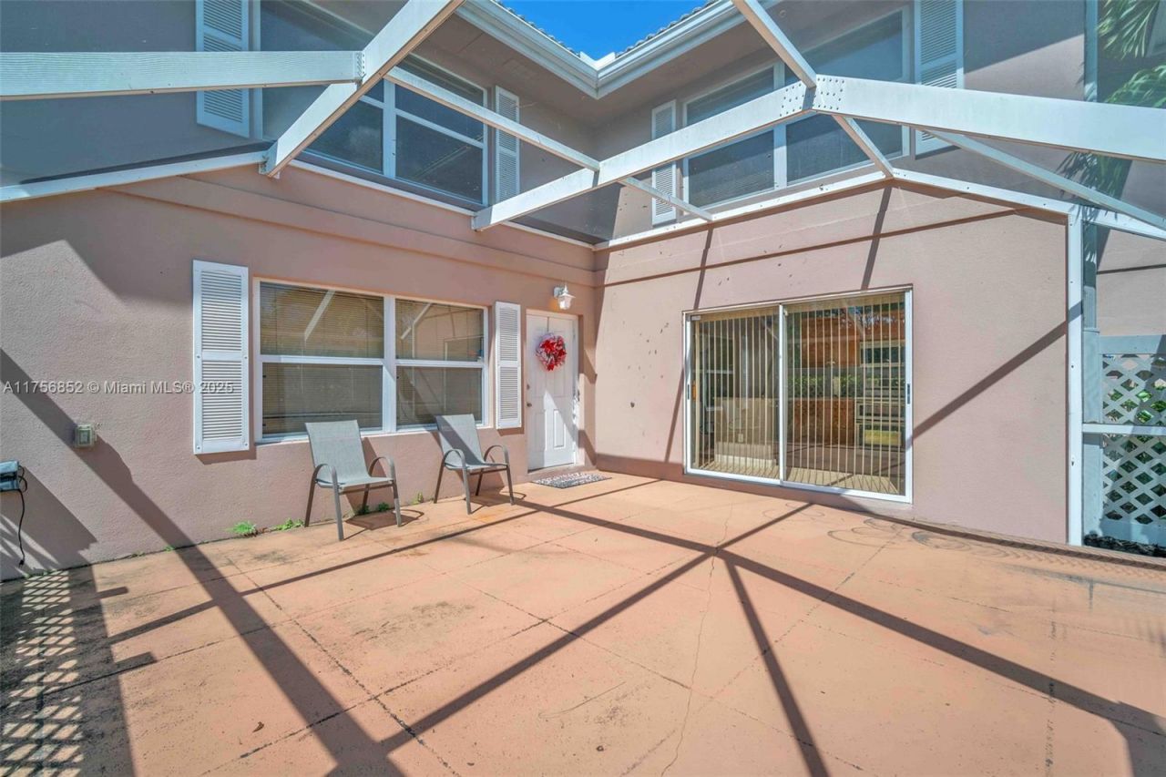 1947 Stratford Way, West Palm Beach, FL 33409 Photo