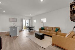 707 Wild Duck Lane photo 4