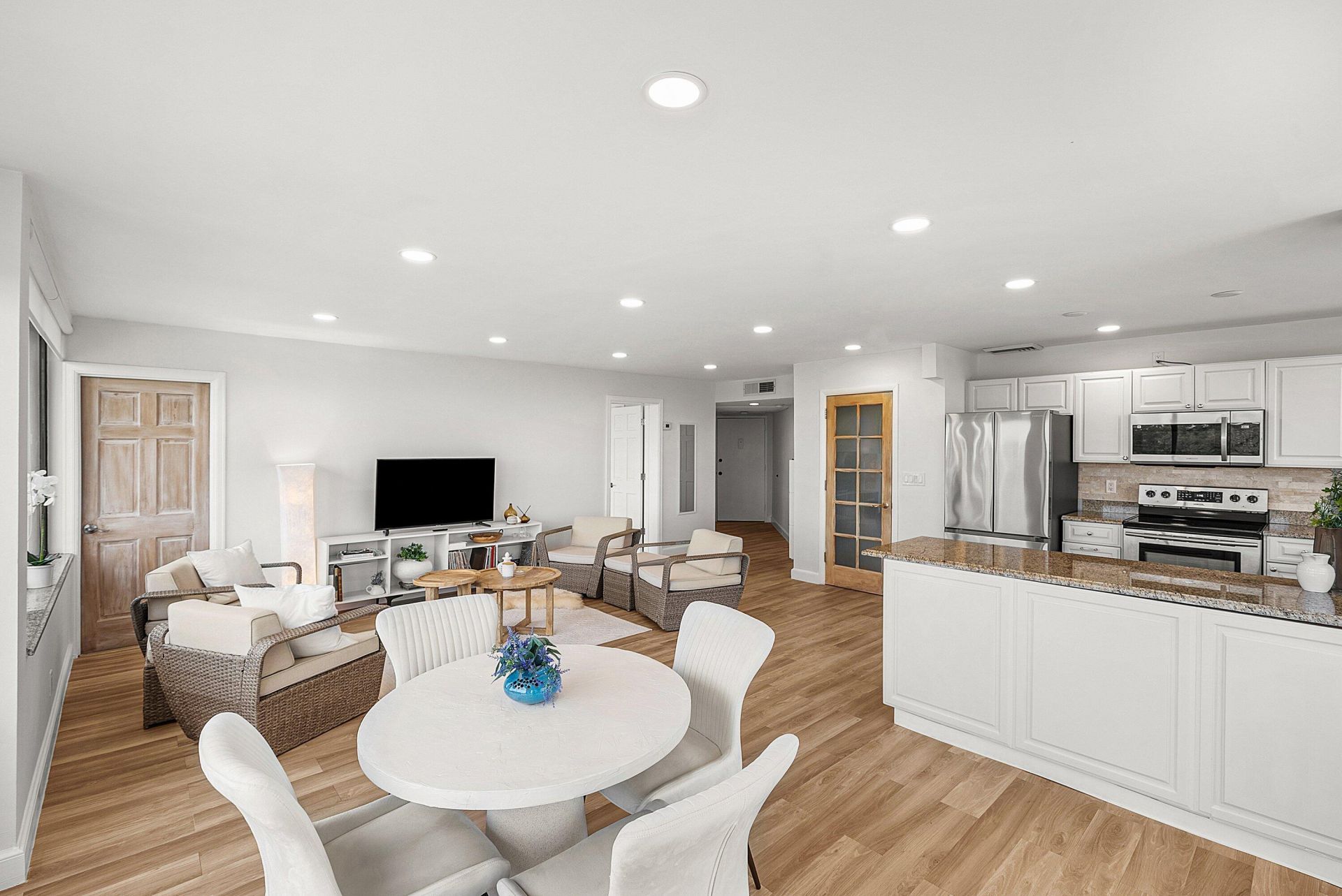 1500 Presidential Way, Unit 703, West Palm Beach, FL 33401 Photo