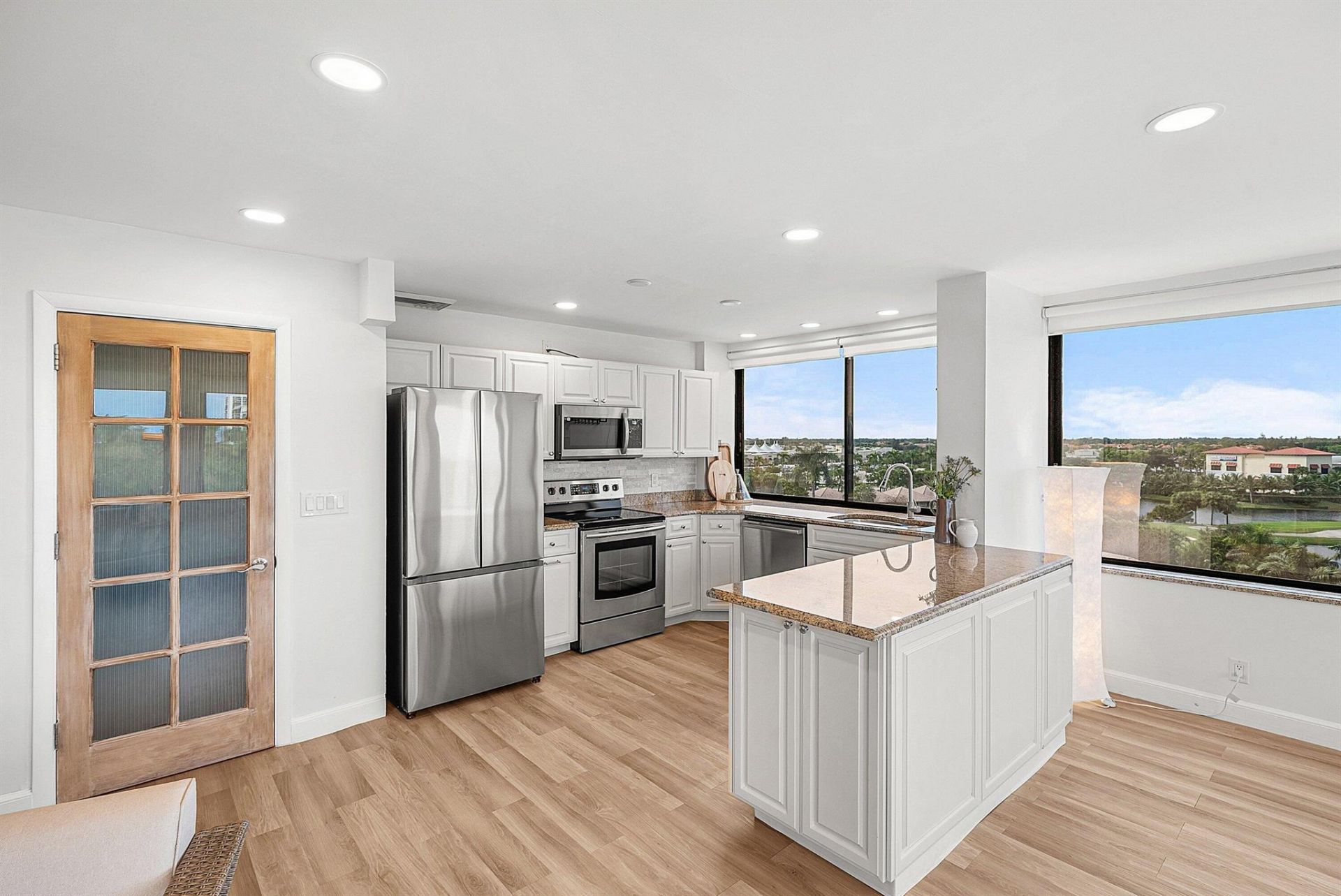 1500 Presidential Way, Unit 703, West Palm Beach, FL 33401 Photo