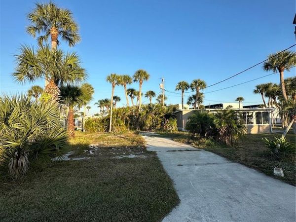 7500 PARK POINTE DRIVE, Unit 13, ENGLEWOOD, FL 34224