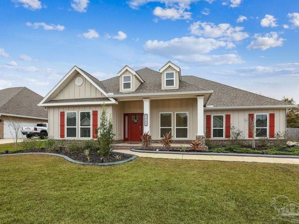 5665 Blake Ln, Pace, FL 32571