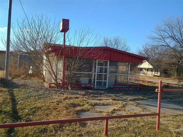 602 S 9th Street, Ringling, OK 73456