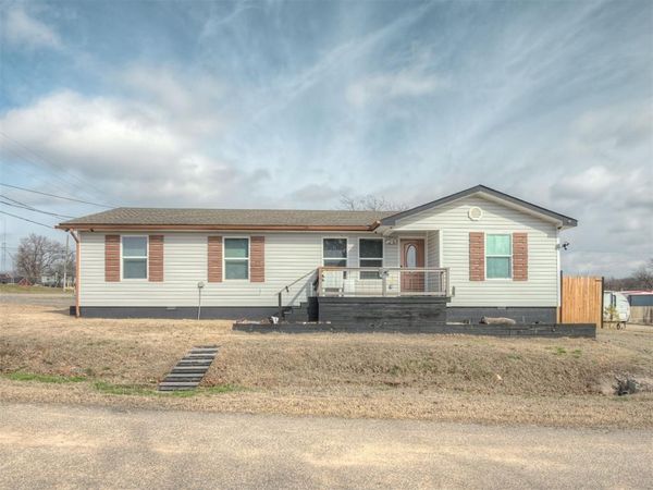 801 W 16th Street, Sulphur, OK 73086