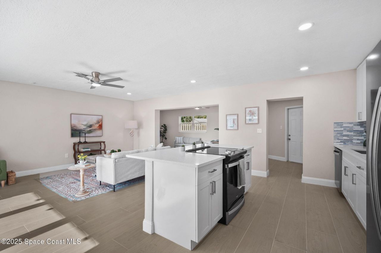 100 Charles Drive, Melbourne, FL 32935 Photo