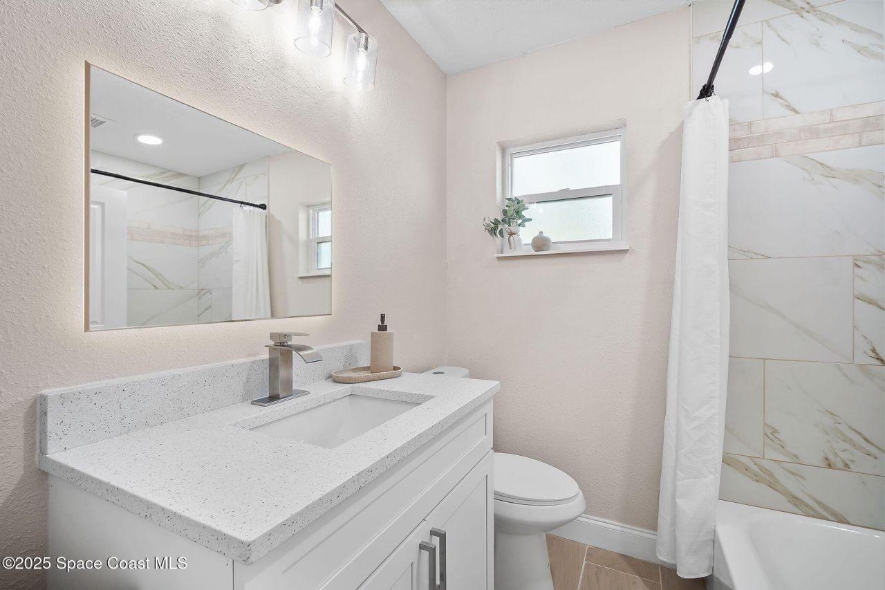 100 Charles Drive, Melbourne, FL 32935 Photo