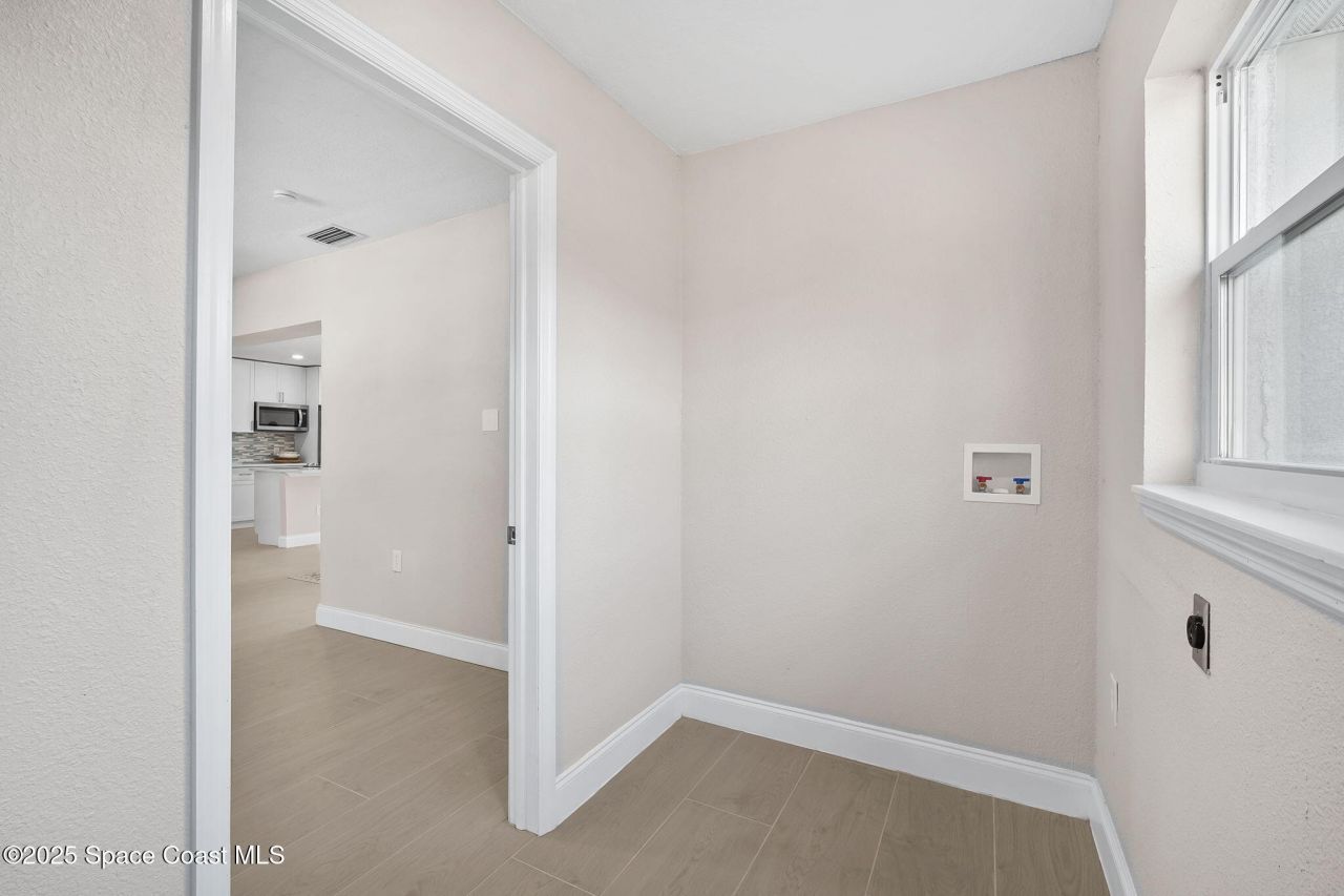 100 Charles Drive, Melbourne, FL 32935 Photo