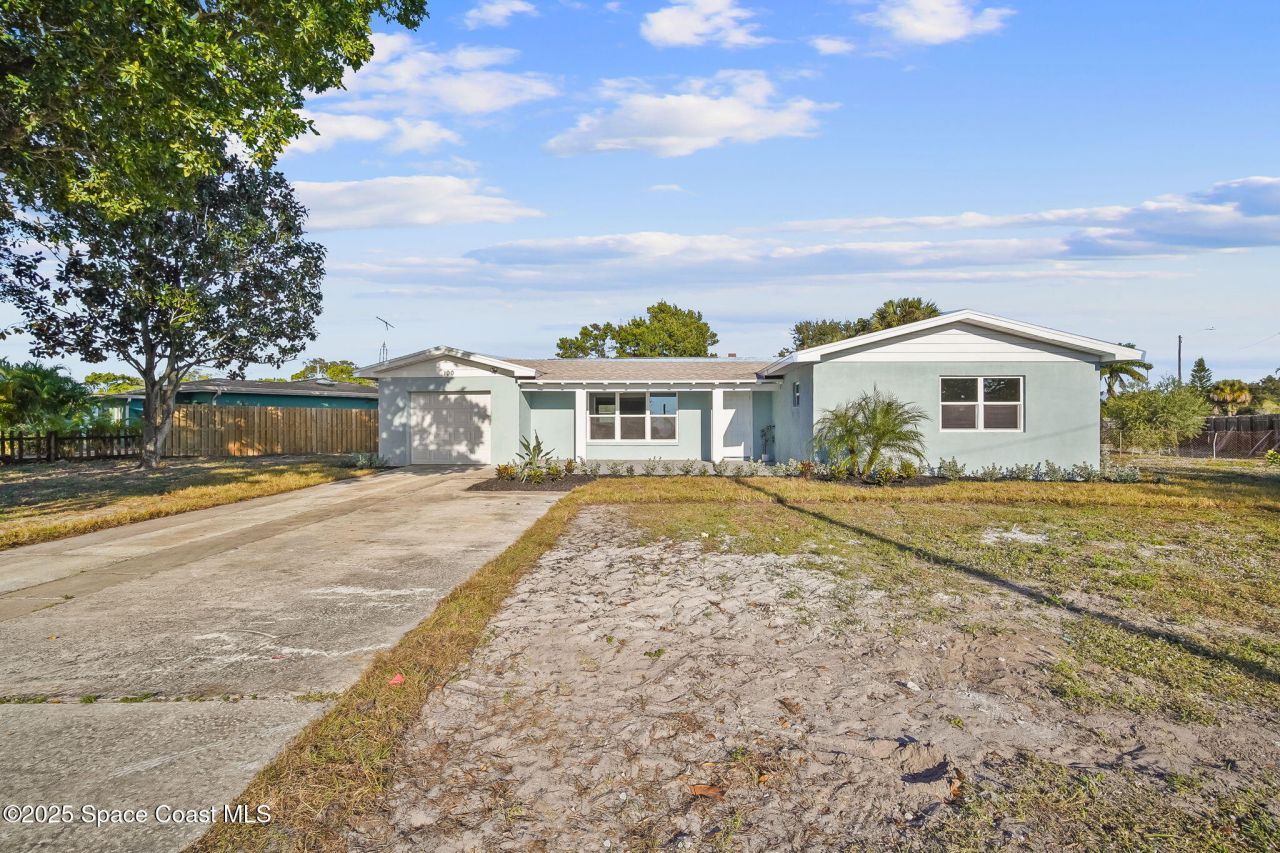 100 Charles Drive, Melbourne, FL 32935 Photo