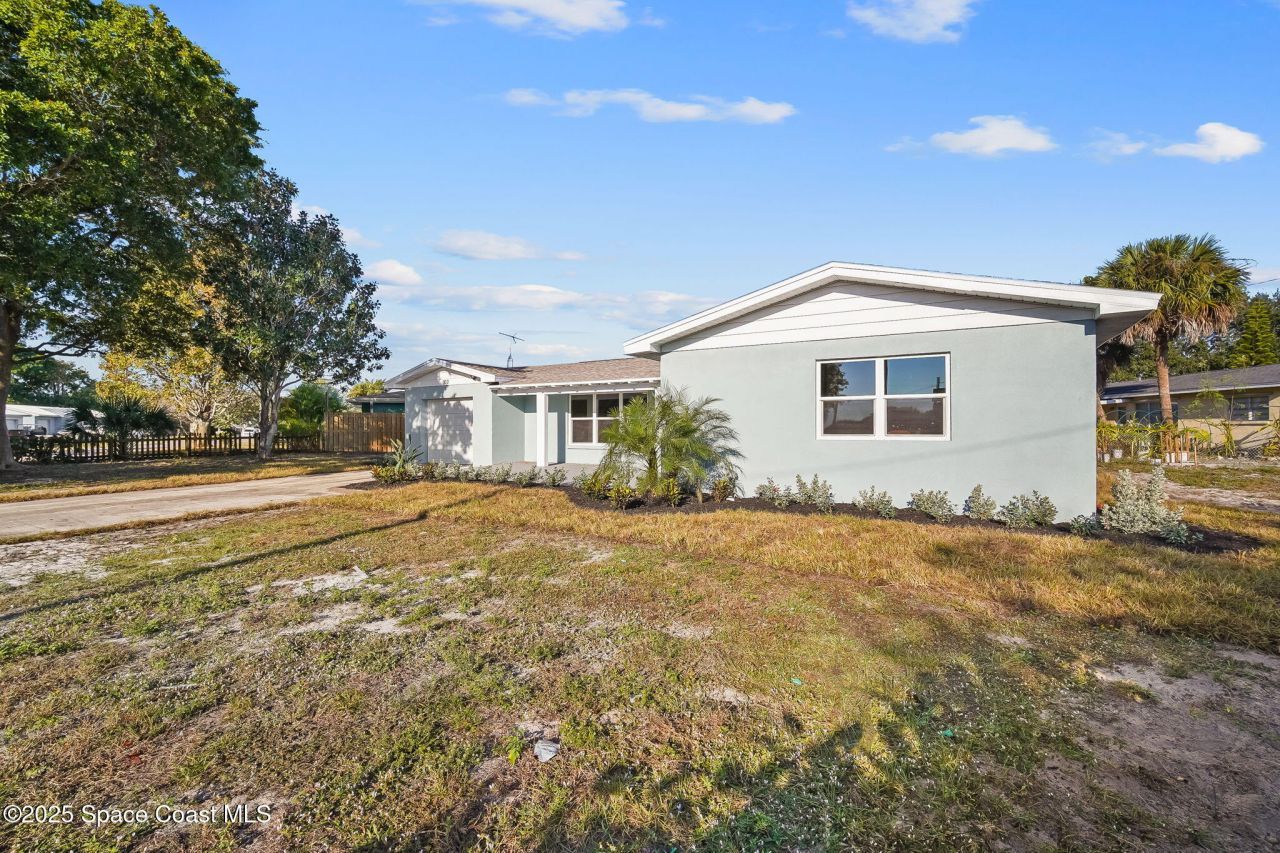 100 Charles Drive, Melbourne, FL 32935 Photo