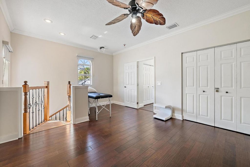 542 N Cypress Drive, Tequesta, FL 33469 Photo