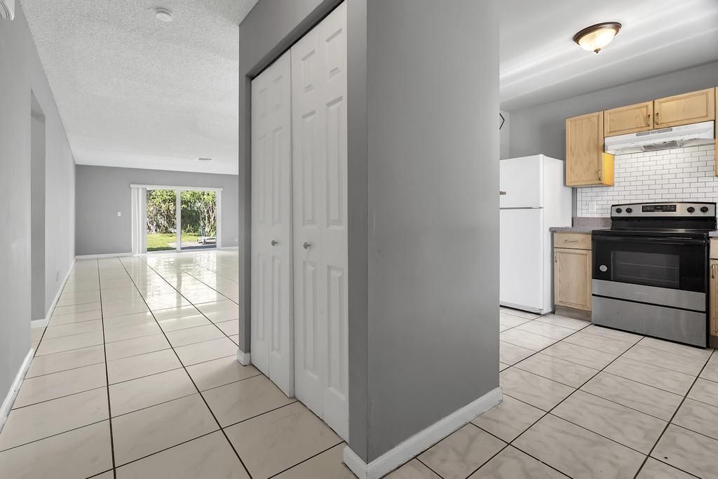 915 S N Street, Lake Worth Beach, FL 33460 Photo