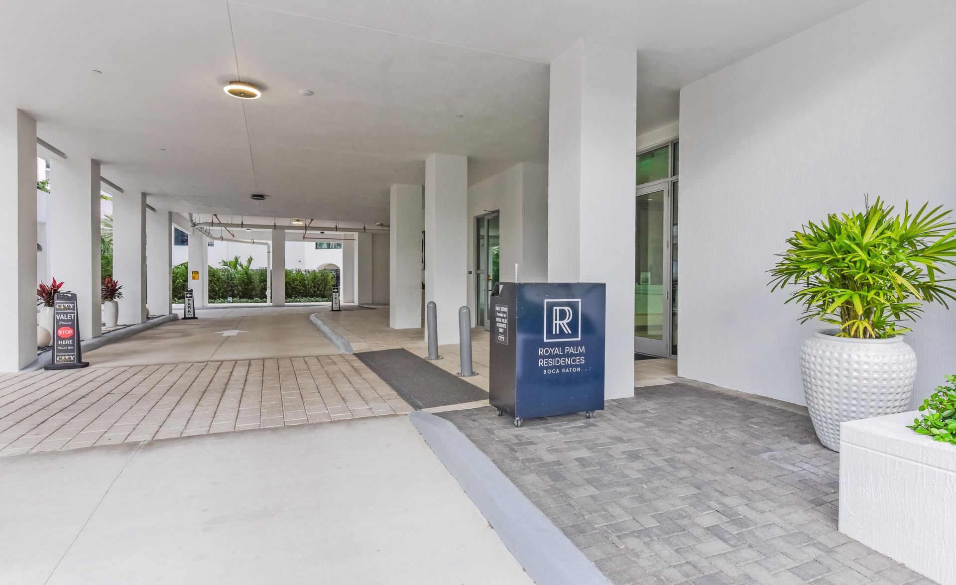 485 E Royal Palm Road, Unit 403, Boca Raton, FL 33432 Photo