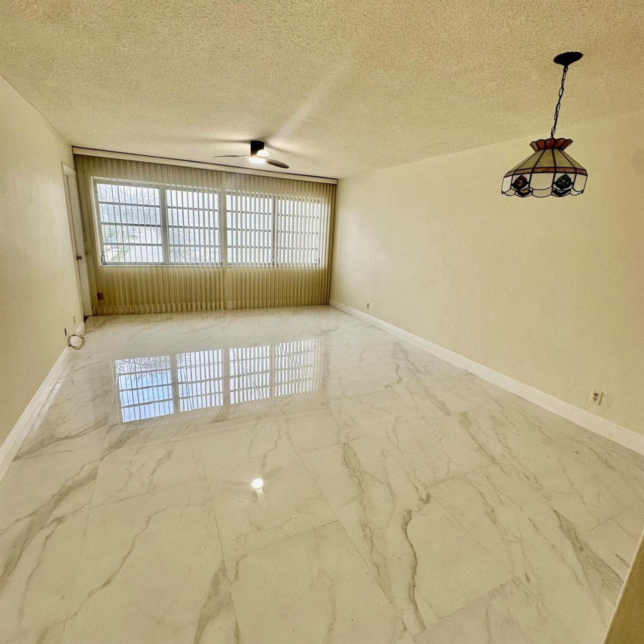 330 SE 2nd Street, Unit 202g, Hallandale Beach, FL 33009 Photo