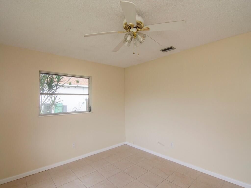 557 SW Duval Avenue, Port Saint Lucie, FL 34983 Photo