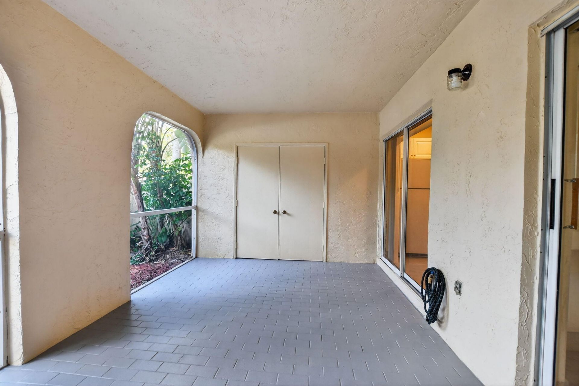 6695 Via Regina, Boca Raton, FL 33433 Photo