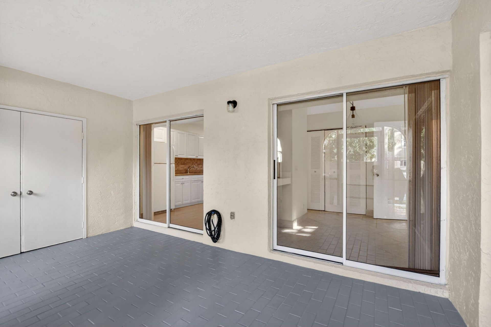 6695 Via Regina, Boca Raton, FL 33433 Photo