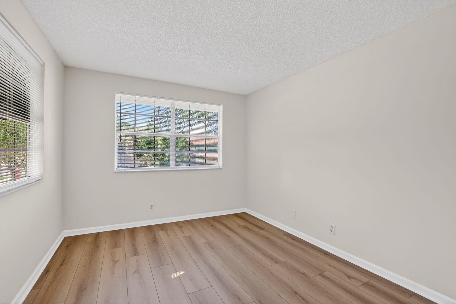 6695 Via Regina, Boca Raton, FL 33433 Photo