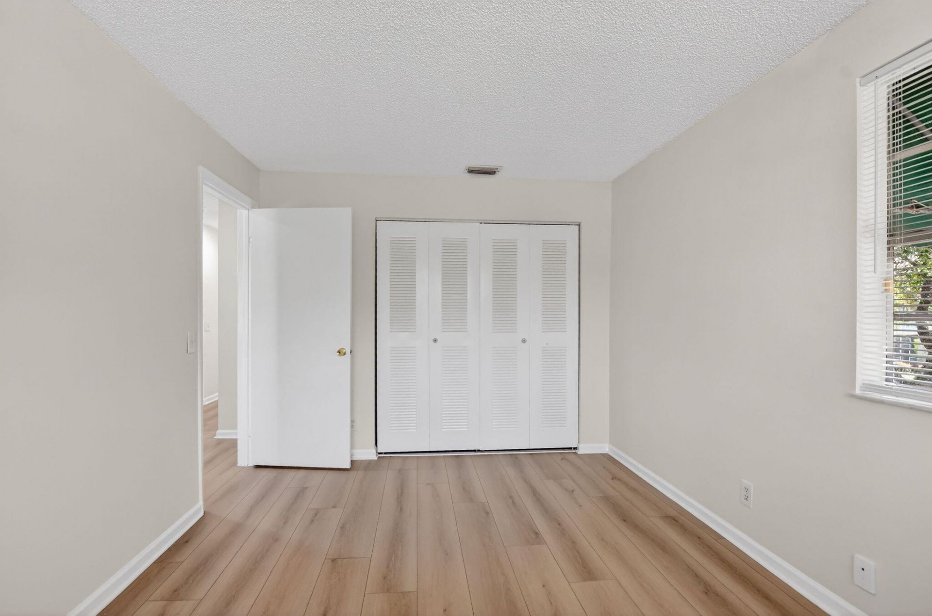 6695 Via Regina, Boca Raton, FL 33433 Photo