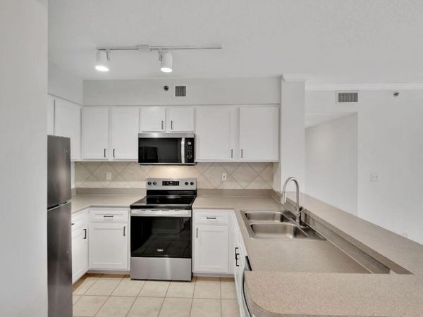 2665 SW 37th Avenue, Unit 207, Miami, FL 33133