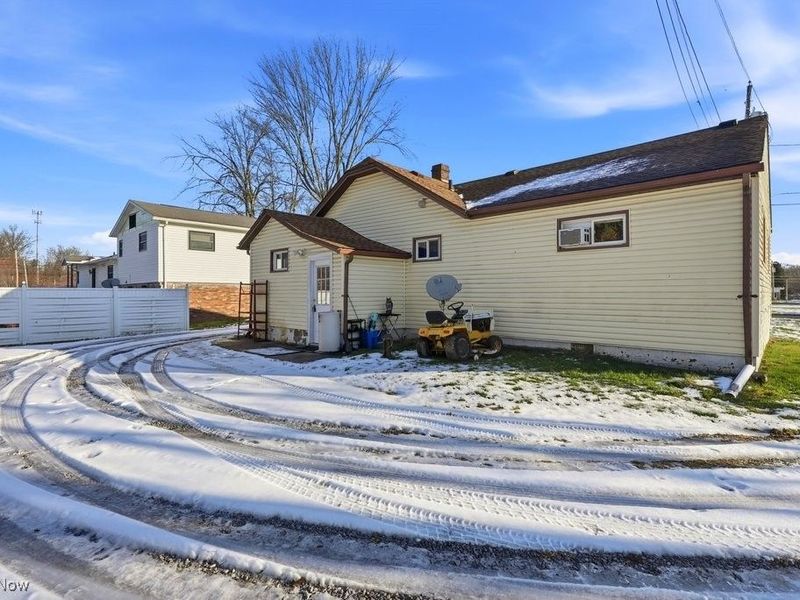 448 Fritsch Avenue, Akron, OH 44312 Photo 6