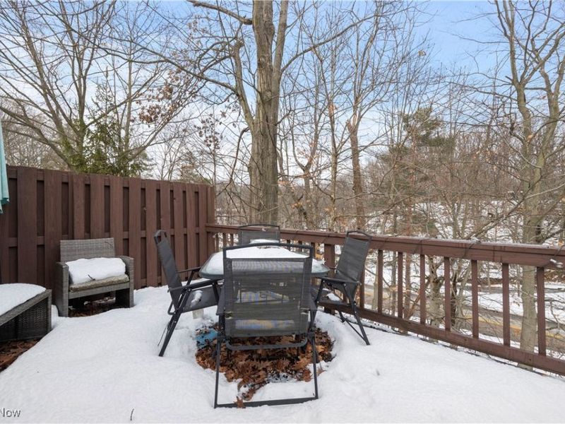 17933 Cliffside Drive, Strongsville, OH 44136 Photo 17