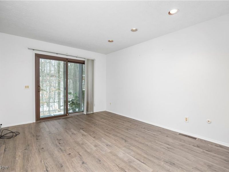 17933 Cliffside Drive, Strongsville, OH 44136 Photo 24