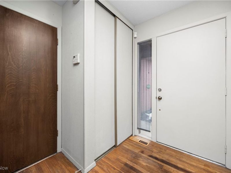 17933 Cliffside Drive, Strongsville, OH 44136 Photo 3