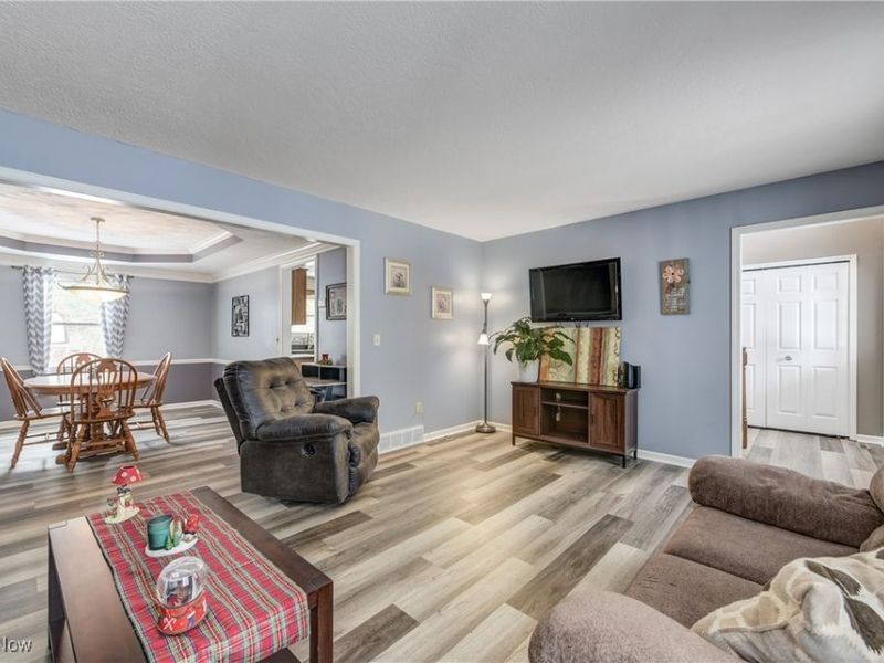 16367 Prospect Road, Strongsville, OH 44149 Photo 13