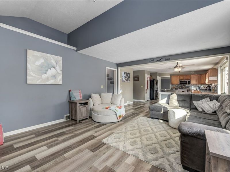 16367 Prospect Road, Strongsville, OH 44149 Photo 18